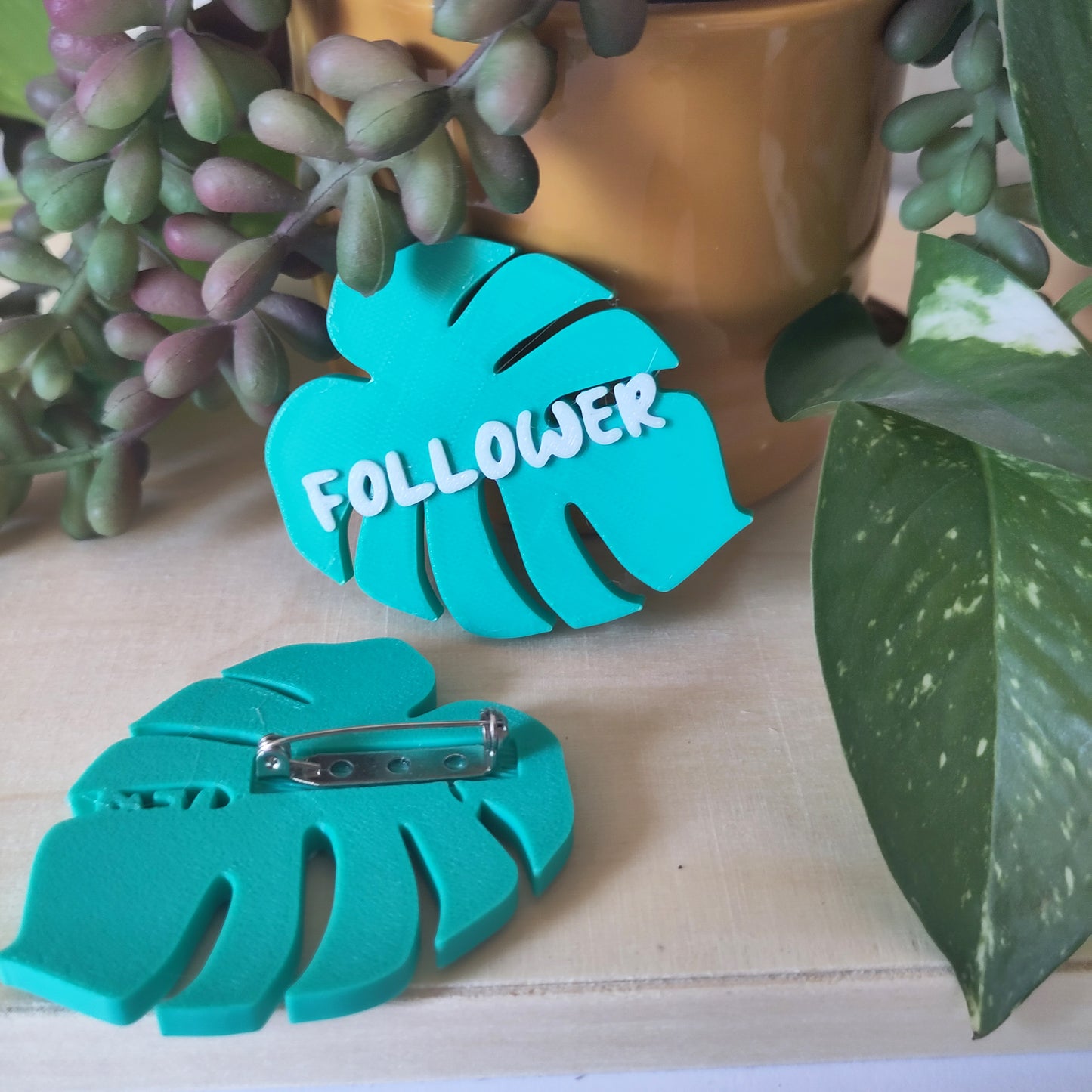 Monstera Follower PIN - Swing dance role indicator